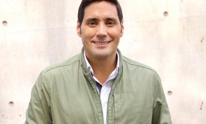 Francisco Saavedra en picada contra Karol Lucero