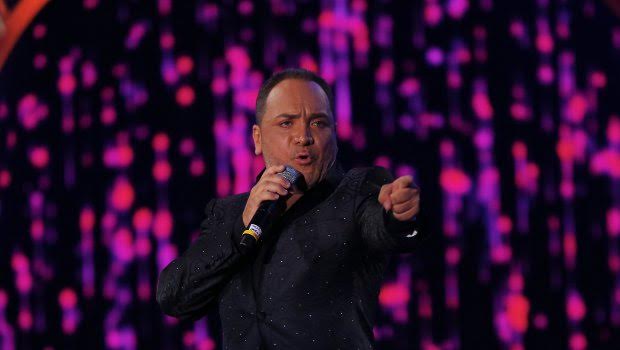 Luis Jara triunfa en Viña 2016 y se auto entrega la Gaviota de Oro