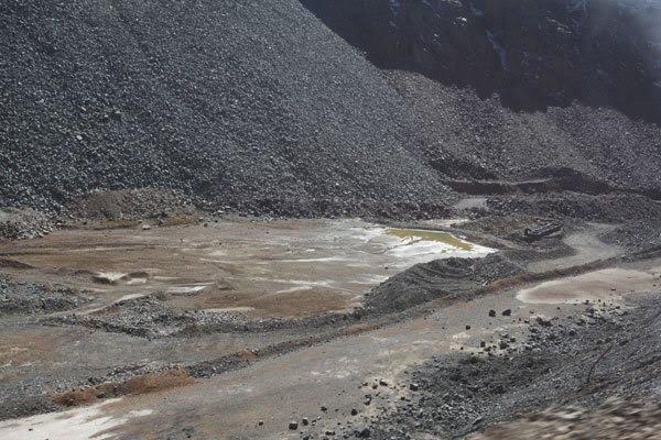 Codelco derrama material concentrado de cobre en el Río Blanco