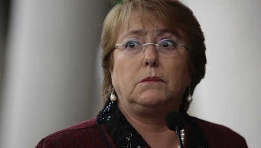 Encuesta Adimark: Desaprobación a Bachelet aumenta tres puntos