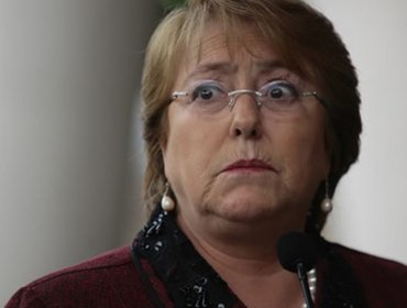 Encuesta Adimark: Desaprobación a Bachelet aumenta tres puntos