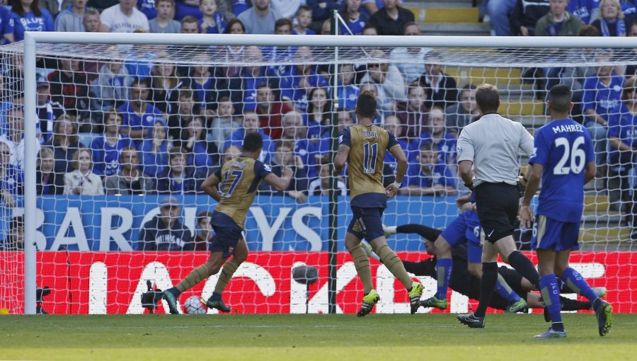 Leicester venció al Watford y aumentó su ventaja en la Premier