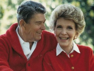 Muere Nancy Reagan, la mujer que redefinió el papel de primera dama de EE.UU