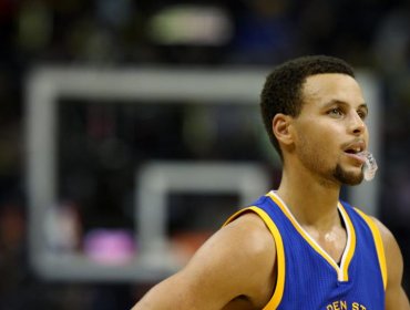 La noche para el olvido que tuvo Stephen Curry ante Kobe Bryan