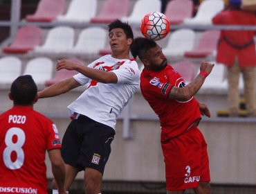 Curicó goleó a Ñublense y acecha a Deportes Temuco