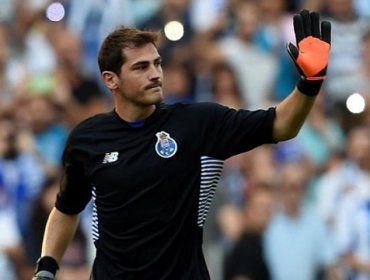 Ya no es el mismo. Iker Casillas condenó al Porto con una mala salida