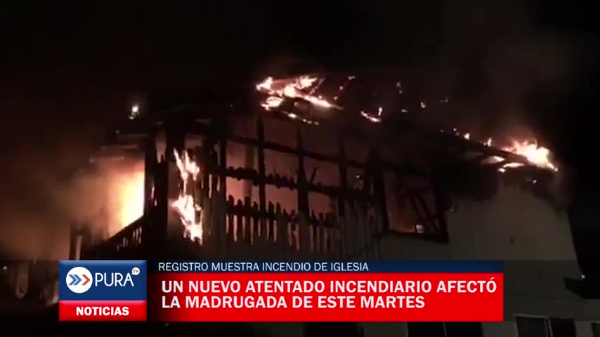 Registro muestra incendio de iglesia y casa del obispado tras ataque en La Araucanía