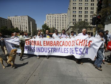 Trabajadores de la flota industrial del país critican uso político de Ley de Pesca