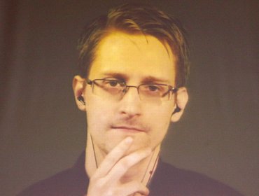 Snowden: "Es una estupidez" que el FBI no pueda acceder a un iPhone sin Apple