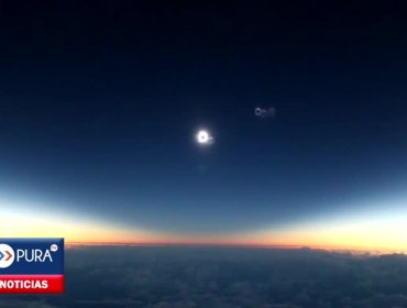 Espectacular: Aerolínea adelantó un vuelo para que los pasajeros vieran eclipse solar