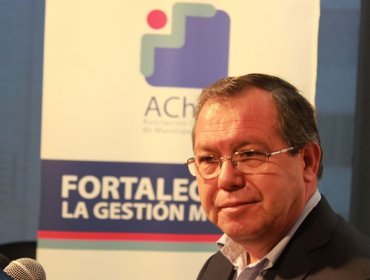 Alcaldes divididos ante dictamen de contraloría sobre “Farmacias Populares” piden aclarar el marco legal para su funcionamiento.