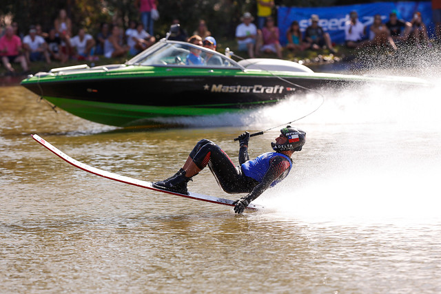 Esquí náutico: Chilenos a semifinales en inicio de serie open del Moomba Masters