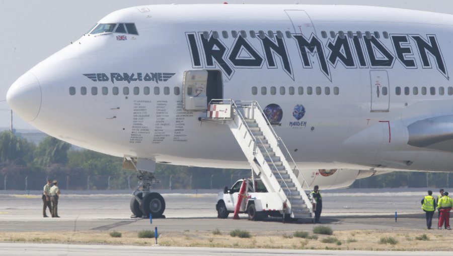 El accidente del avión de Iron Maiden en Imágenes