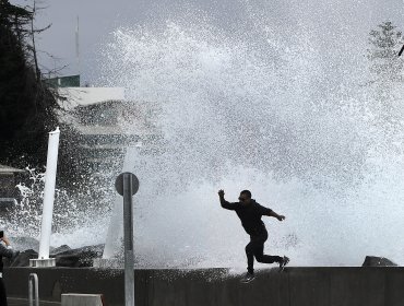 Fotos: Fuertes marejadas se registran este sábado en Viña del Mar