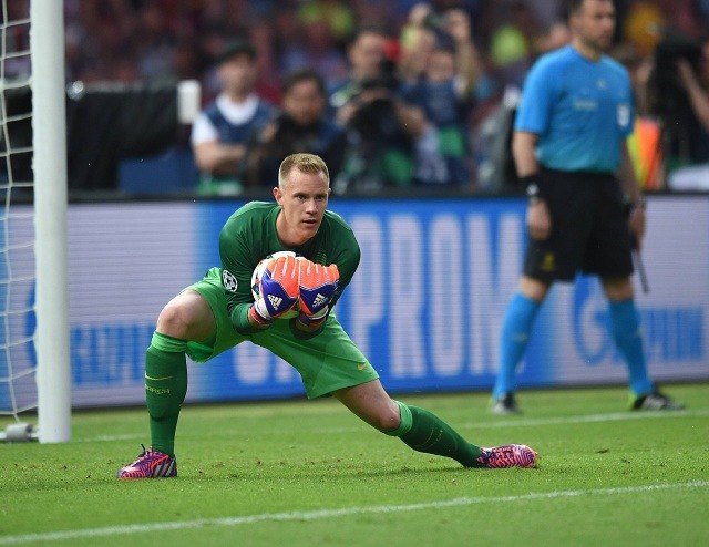 Champions-Ter Stegen: "No estamos en cuartos, queremos ganar y nada más"