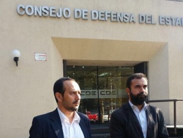 Núñez (PC): Si Longueira fuera un hombre valiente, tendría que estar dispuesto a ir a la cárcel