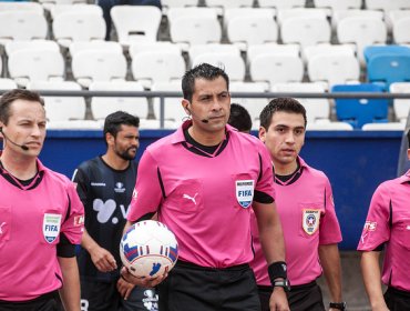 Julio Bascuñán arbitrará el superclásico en el Estadio Nacional