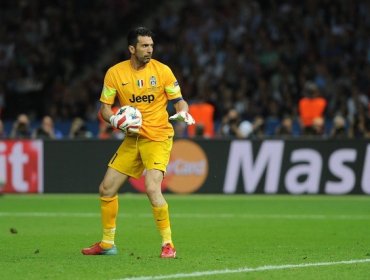 Buffon: "Los equipos considerados fuertes tienen más de 20 titulares"