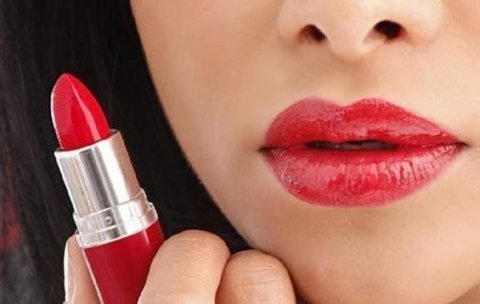 ¿Cómo lograr que el labial dure más?