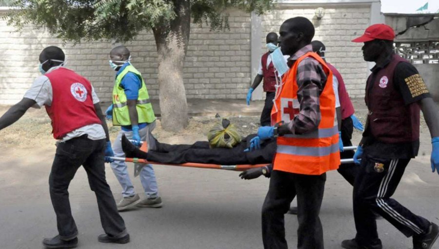 22 muertos deja hasta ahora atentado suicida contra mezquita en Nigeria