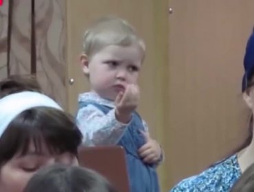 Video Viral: tierna niña muestra toda su pasión por la música