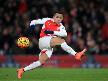 Alexis Sánchez fue destacado por la prensa inglesa