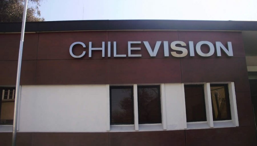 Chilevisión lanzaría programa de stand-up protagonizado por mujeres