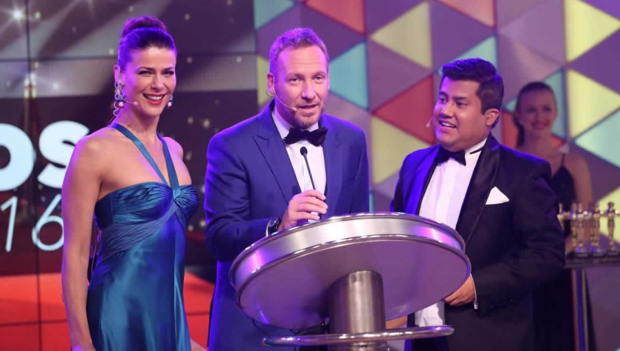 "Bienvenidos" festeja sus cinco años al aire