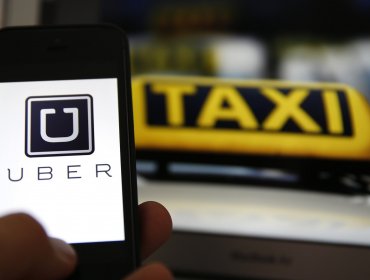 Taxistas en pie de guerra contra Uber y Cabify: ¿competencia desleal?