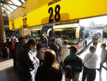 Semana Santa: Santiaguinos comienzan a viajar a regiones de cara al fin de semana largo