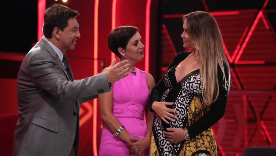 Kenita mostró sus ocho meses de embarazo