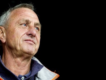 El mundo del fútbol rinde homenaje a Johan Cruyff en el Camp Nou