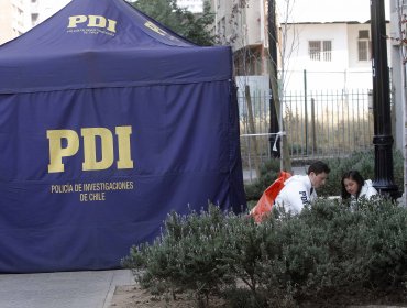 Macabro: Encuentran a adolescente desaparecida enterrada en patio de colegio