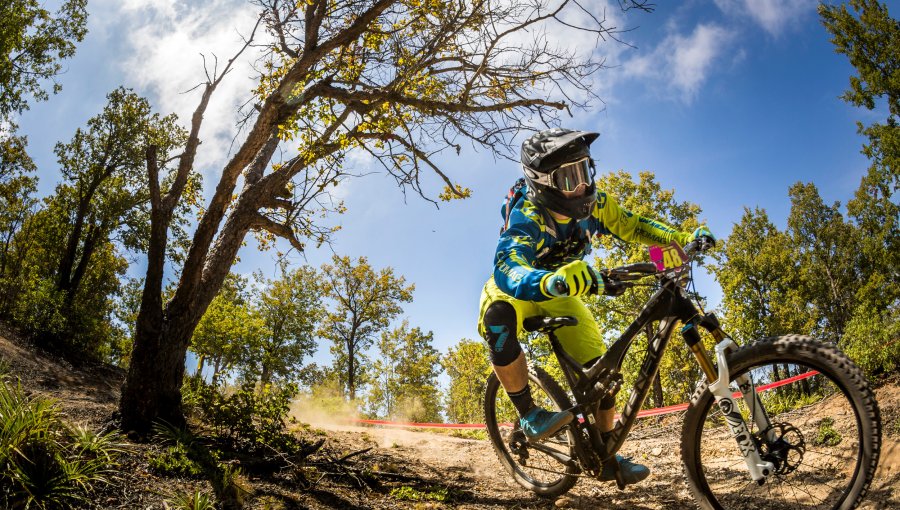 Montenbaik Enduro World Series comenzó en Corral con alta presencia extranjera