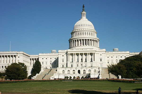 Alerta en USA: Reportan tiroteo cerca del Capitolio, este se encuentra cerrado