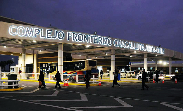 Auxiliar de bus Tacna-Arica detenido por tráfico de migrantes