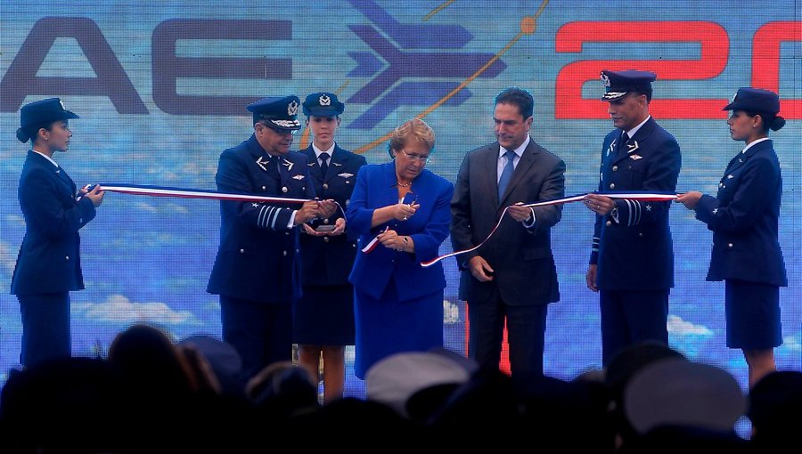 La Presidenta Michelle Bachelet inaugura nueva versión de la FIDAE