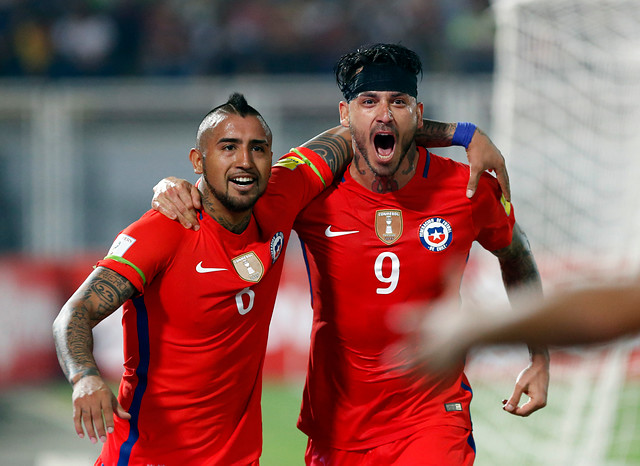 La Roja aterrizó al país tras la goleada ante Venezuela