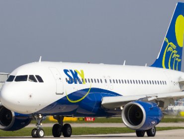 Sky Airlines vota huelga legal