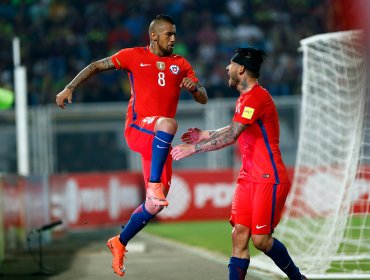 Chile se recuperó ante Venezuela de la mano de Pinilla y Vidal