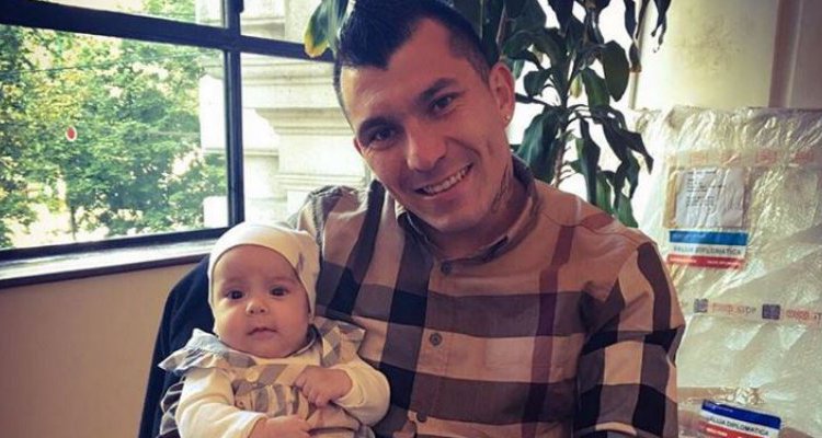 Gary Medel publica divertido juego con su hija