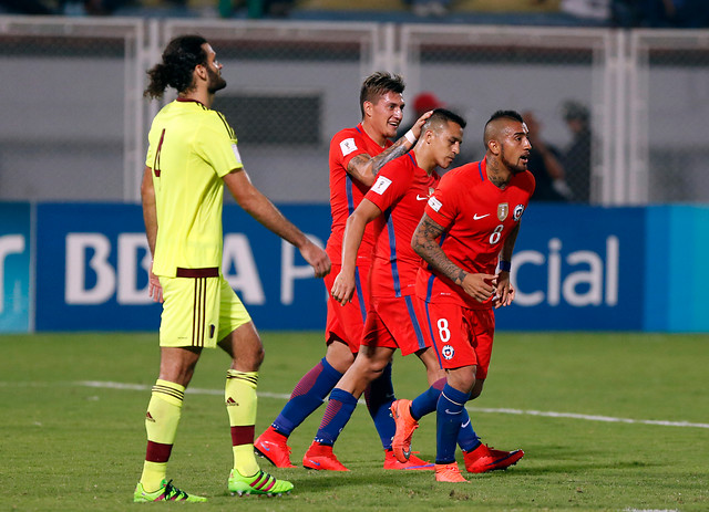 José Luis Chilavert se fue en “picada” en contra de la Roja