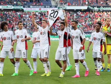 Charles Aránguiz tuvo un feliz estreno con la camiseta del Leverkusen