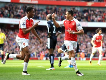 Alexis Sánchez brilló en goelada del Arsenal en la Premier