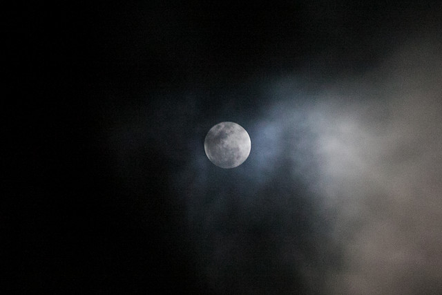 La Luna protege a la Tierra de su campo magnético