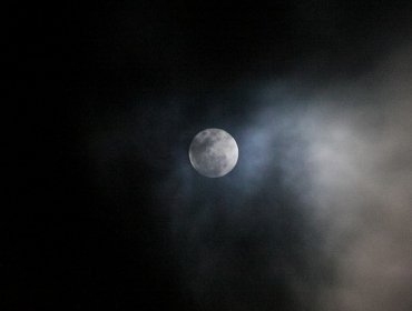 La Luna protege a la Tierra de su campo magnético