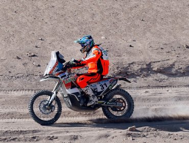 Motociclismo: Quintanilla bajó al 3er lugar de la general en Rally de Abu Dhabi