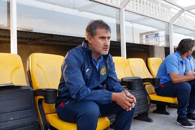 Fernando Vergara dejó de ser el entrenador de Unión Española