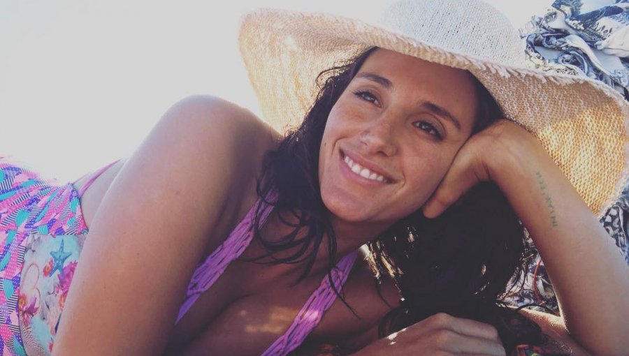 Isidora Urrejola compartió foto con el cuerpo pintado