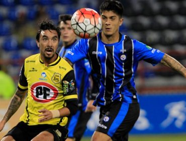 Huachipato y San Luis igualaron en una 'guerra de goles' en Talcahuano